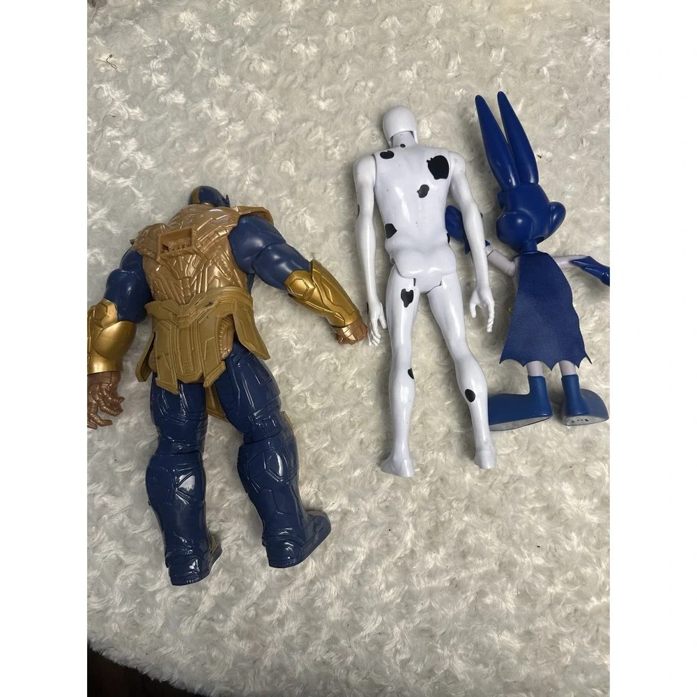 Marvel Mixed Lot 3 Action Figures Thanos & Bugs Bunny Plastic No Packaging